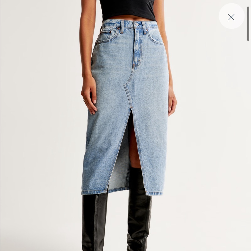 NWT Abercrombie Denim Midi Skirt Sz. 4